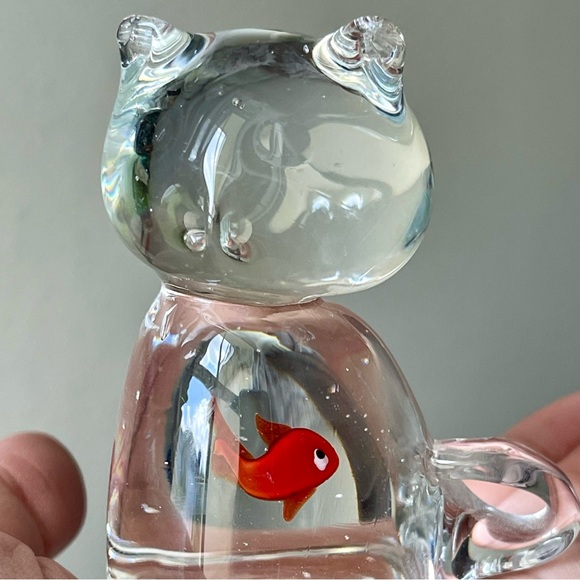 Vintage | Art Glass Clear Cat Swallowed A Fish In Belly Paperweight 3.25" Tall - Picture 11 of 13